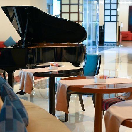 City Seasons Hotel & Suites מוסקט מראה חיצוני תמונה
