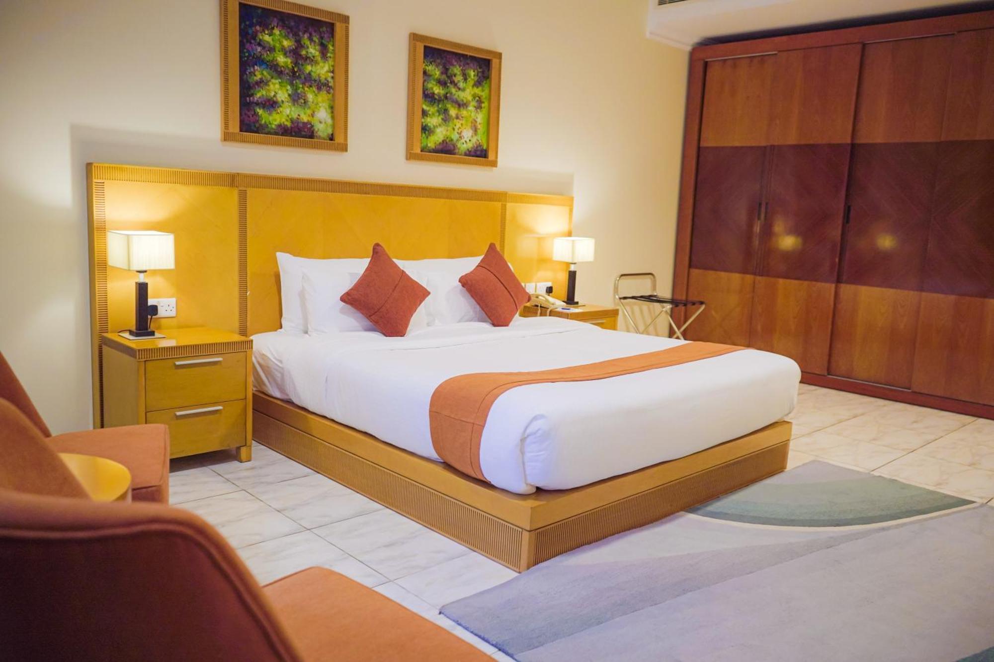 City Seasons Hotel & Suites מוסקט מראה חיצוני תמונה