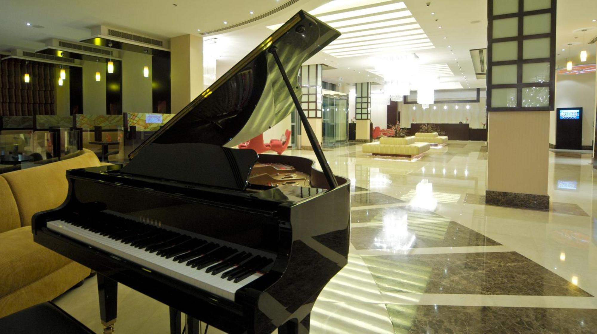 City Seasons Hotel & Suites מוסקט מראה חיצוני תמונה