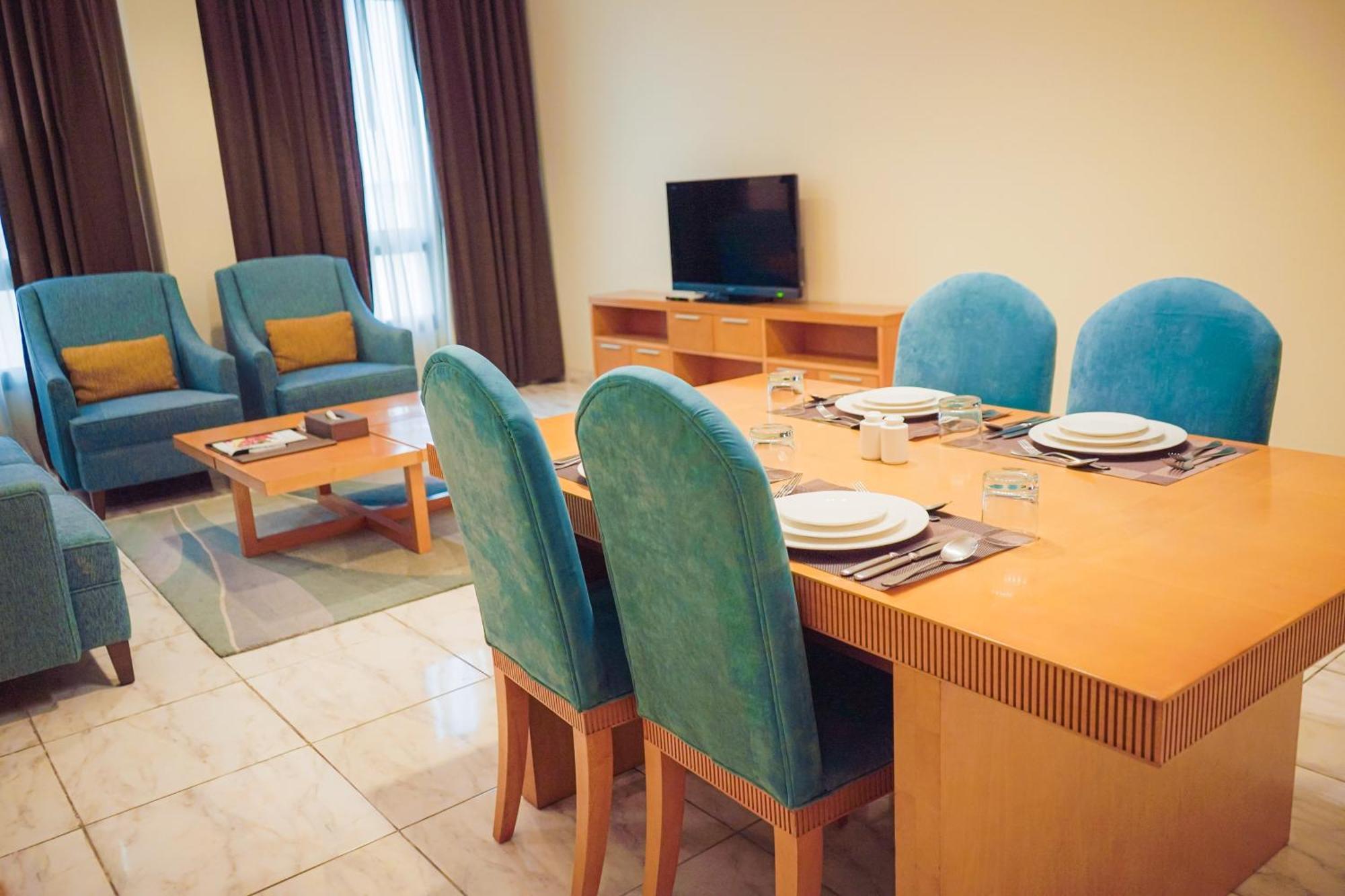 City Seasons Hotel & Suites מוסקט חדר תמונה