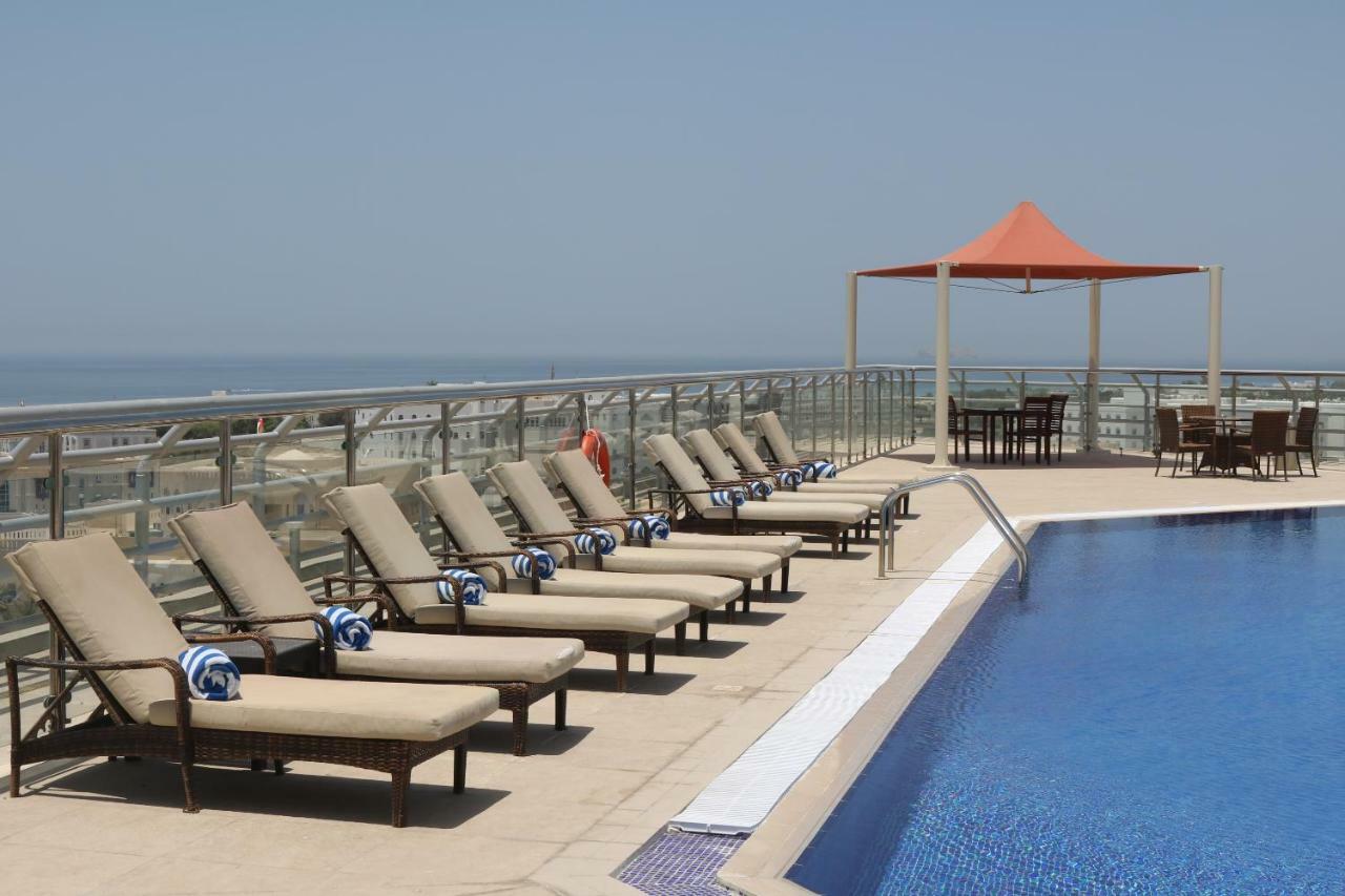 City Seasons Hotel & Suites מוסקט מראה חיצוני תמונה